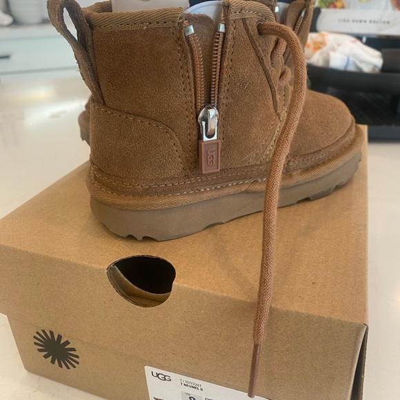 Ugg Neumel ll Boot Chestnut Size 8 - Picture 3 of 4